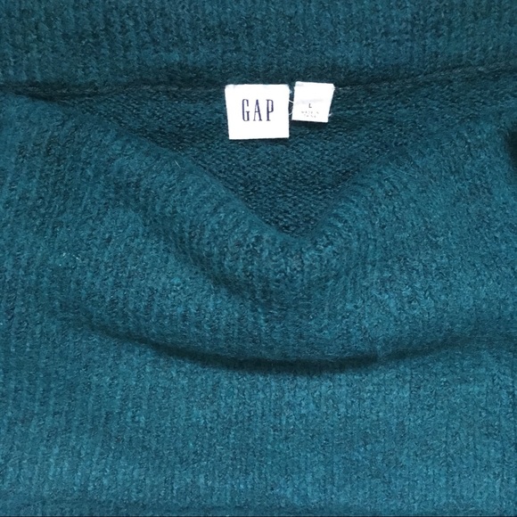 Emerald Green Gap Off Shoulder Sweater - Picture 4 of 6